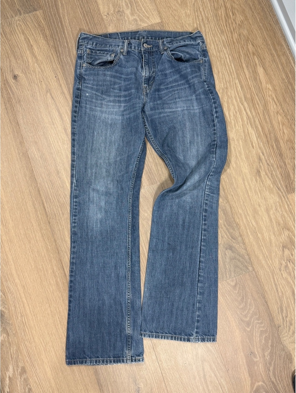 Levi's 527 Bootcut Jeans in Medium Blue Wash, Size 34W x 34L